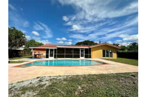 912 Ne 9th Ct, Pompano Beach