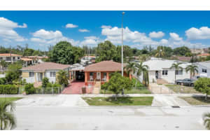 309 E 18th St, Hialeah