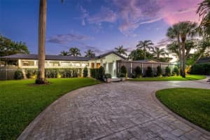 7550 Sw 60th St, Miami