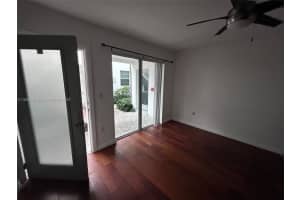 1560 Pennsylvania Ave 211, Miami Beach