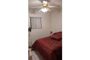 900 W 50th Pl, Hialeah