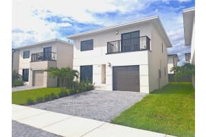 1373 Nw 1st St 1373, Florida City