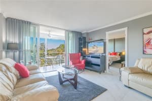 109 Royal Park Dr 4f, Oakland Park