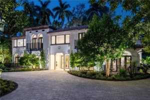 3700 Hibiscus St, Miami
