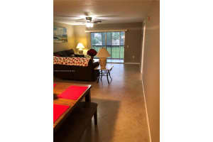 12550 Sw 15th St 307e, Pembroke Pines