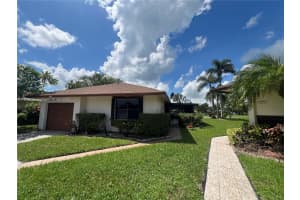 5445 Mendoza St, West Palm Beach