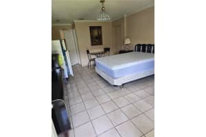 1113 Ne 2nd St 1-2, Hallandale Beach