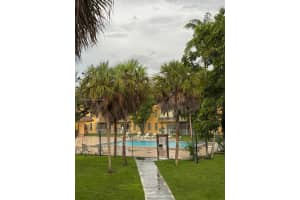 13700 Sw 62nd St 250, Miami