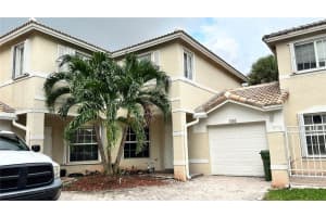 2265 Nw 170th Ave 2265, Pembroke Pines