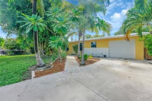 740 Ne 50th Ct, Deerfield Beach