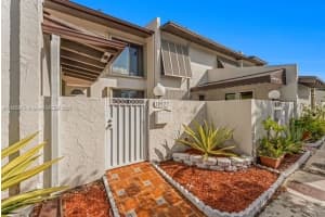 10927 Sw 71st Ln, Miami