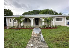 165 Nw 192nd St, Miami Gardens