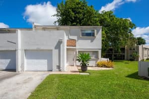 8662 Bridle Path Ct 115a, Davie
