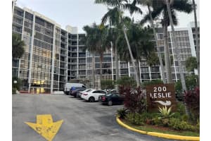 200 Leslie Dr 201, Hallandale Beach