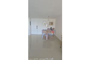 200 Se 15th Rd 8j, Miami 200 Se 15th Rd 8j, Miami