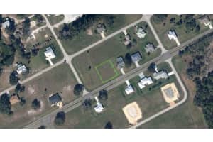 3033 Duane Palmer Blvd, Sebring