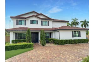 6920 Sw 96th Ct, Miami