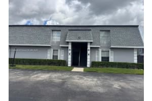 360 Nw 69th Ave 202, Plantation
