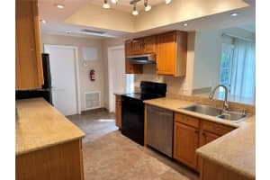 6700 Nw 21st Ter, Fort Lauderdale