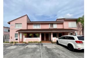 8039 Lake Dr 102, Doral 8039 Lake Dr 102, Doral