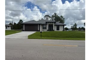 2107 E 10th Street, Lehigh Acres