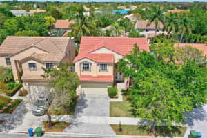 126 Cameron Ct, Weston