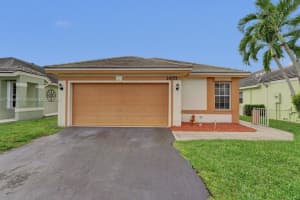 2655 Arborwood Rd, Davie