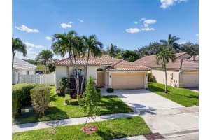 2034 Nw 145th Ave, Pembroke Pines