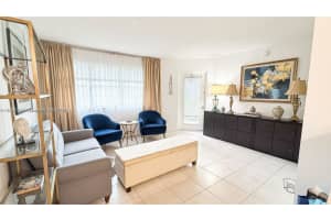 540 S Park Rd 14-9, Hollywood