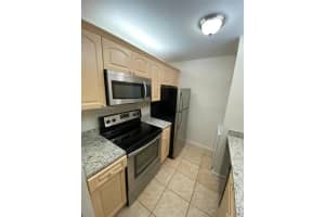 10194 Twin Lakes Dr 14-a, Coral Springs