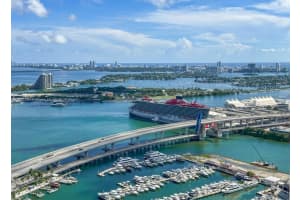 244 Biscayne Blvd 4404, Miami