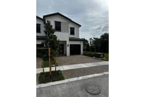 , Pembroke Pines