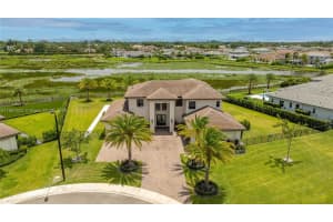 1830 Meadows Dr, Davie