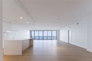 700 Ne 24th St 5402, Miami