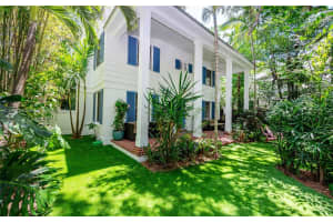 3569 Avocado Ave, Coconut Grove