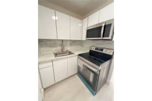 1821 Ne 62nd St 426, Fort Lauderdale