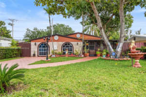 1223 Ne 182nd St, North Miami Beach