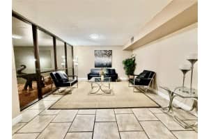 2761 S Taft St 201, Hollywood