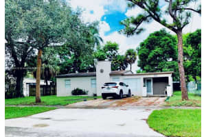 139 Sw 21st Way, Fort Lauderdale