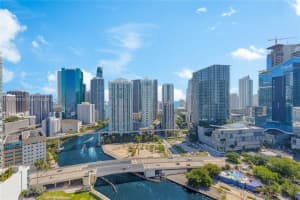 92 Sw 3rd St 3012, Miami