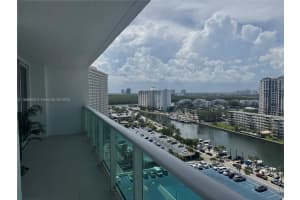100 Bayview Dr 1530, Sunny Isles Beach
