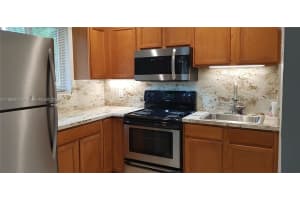 818 Sw 4th St 2, Fort Lauderdale