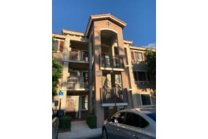 22701 Sw 88 Pl 204-9, Cutler Bay