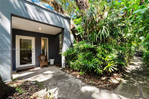 3940 Loquat Ave 3940, Miami 3940 Loquat Ave 3940, Miami