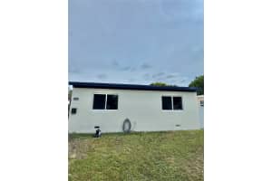 359 E 46th St, Hialeah