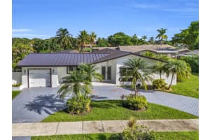 7211 Bamboo St, Miami Lakes