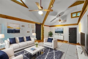 1024 N 24th Ave, Hollywood