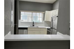 3944 Sw 48th Ave, Pembroke Park