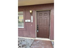 4163 Sw 66th Ter 108, Davie