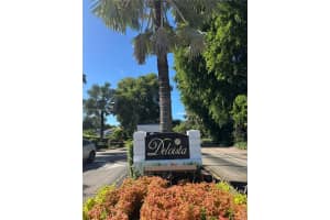 20225 Ne 34th Ct 913, Aventura